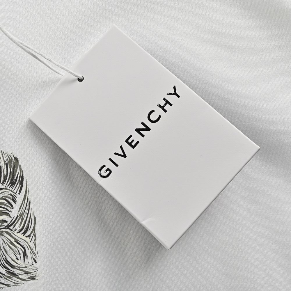 GIVENCHY T-shirts-057