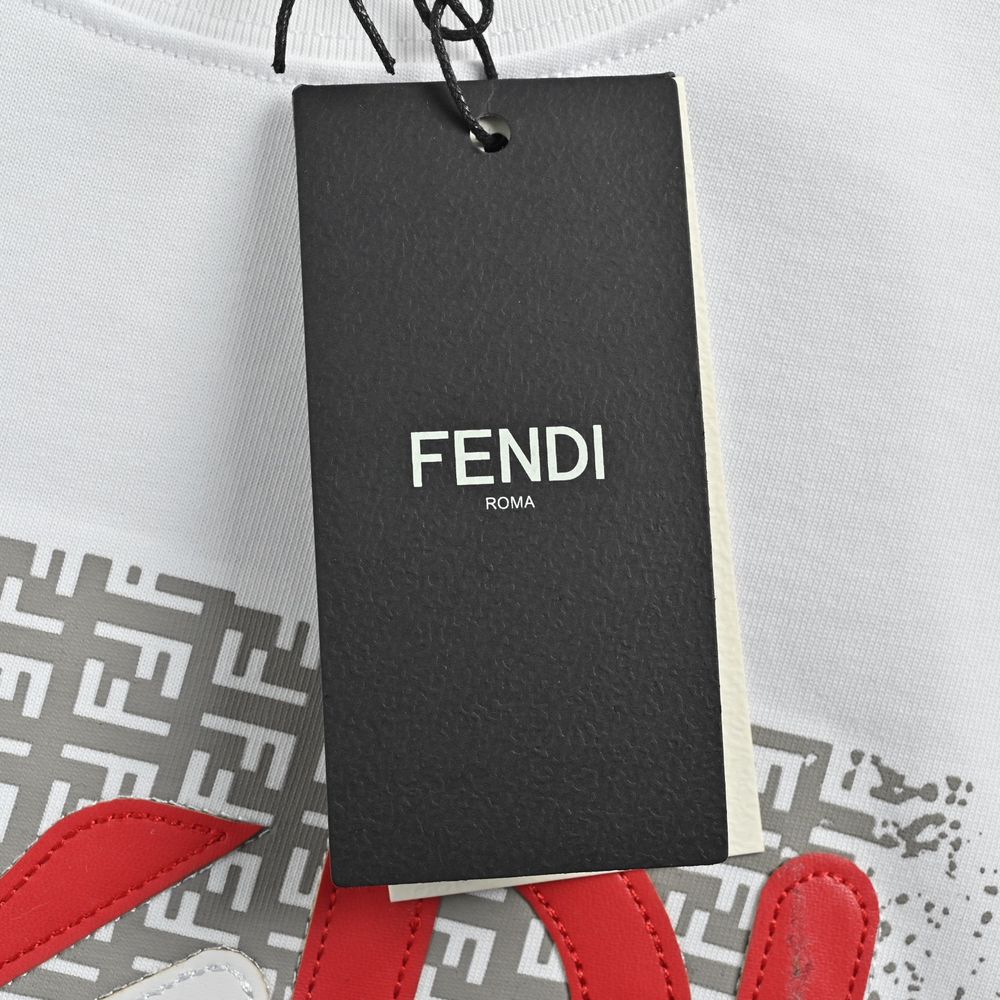 Fendi T-shirts-676