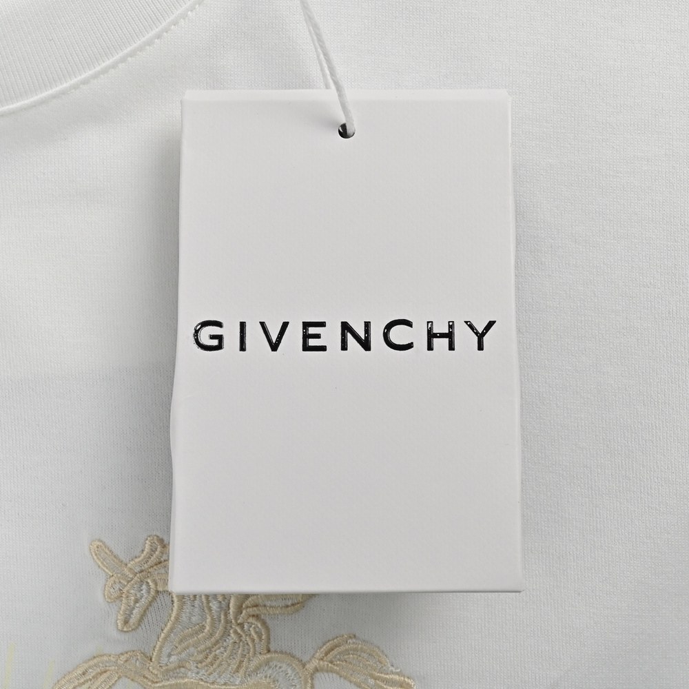 GIVENCHY T-shirts-071