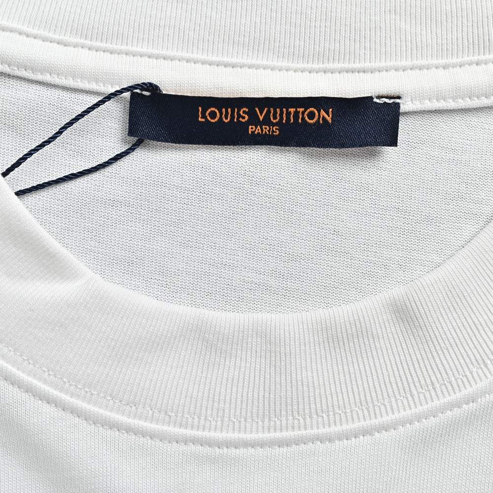 LV T-shirts-2605
