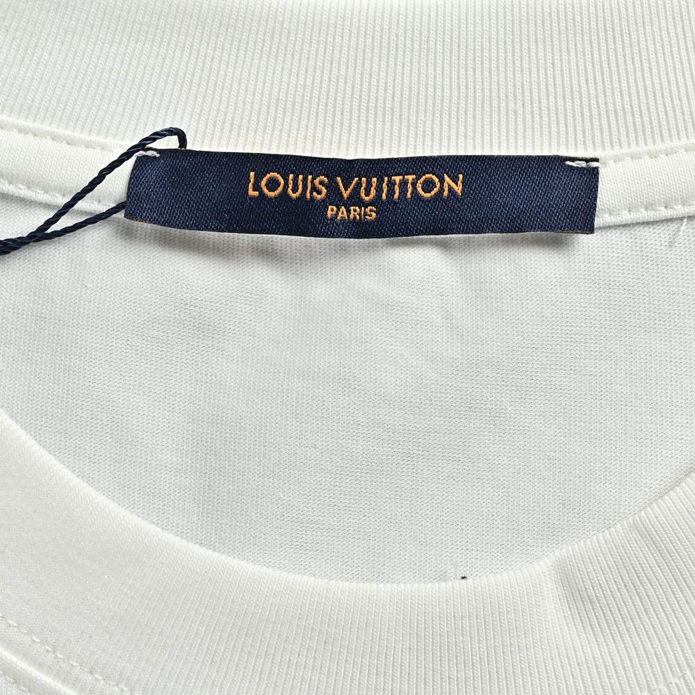 LV T-shirts-2722