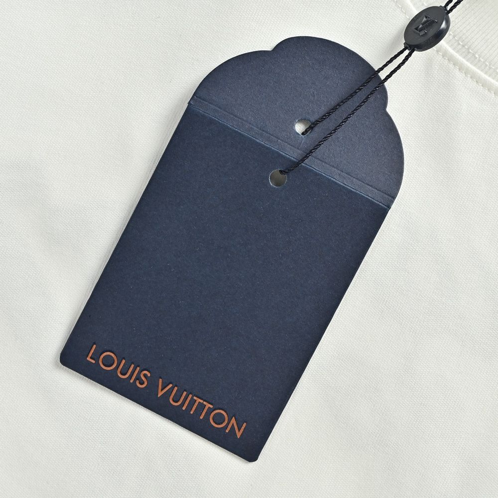 LV T-shirts-2670