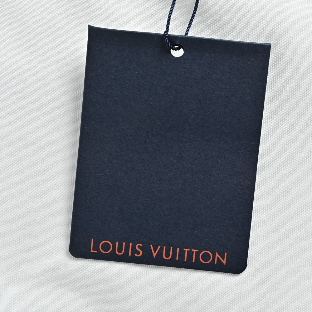 LV T-shirts-2605