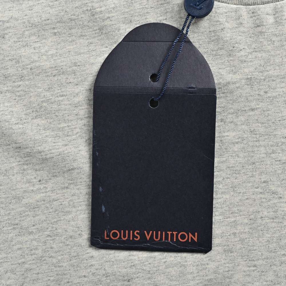 LV T-shirts-2662