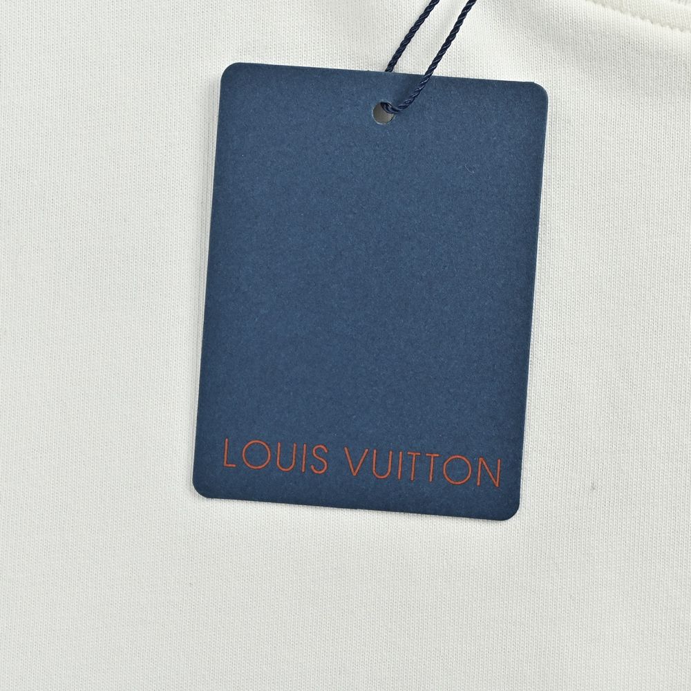 LV T-shirts-2660