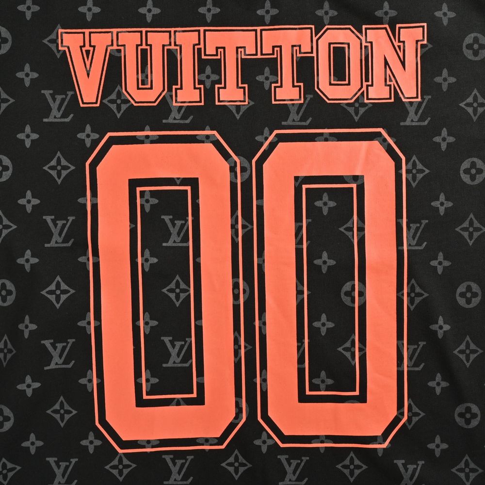 LV T-shirts-2446