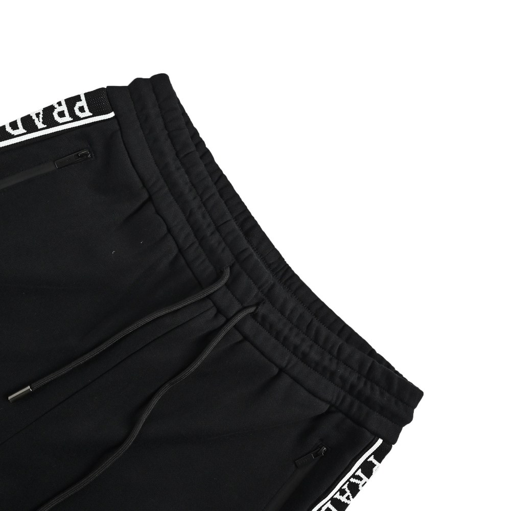 Prada Shorts-047