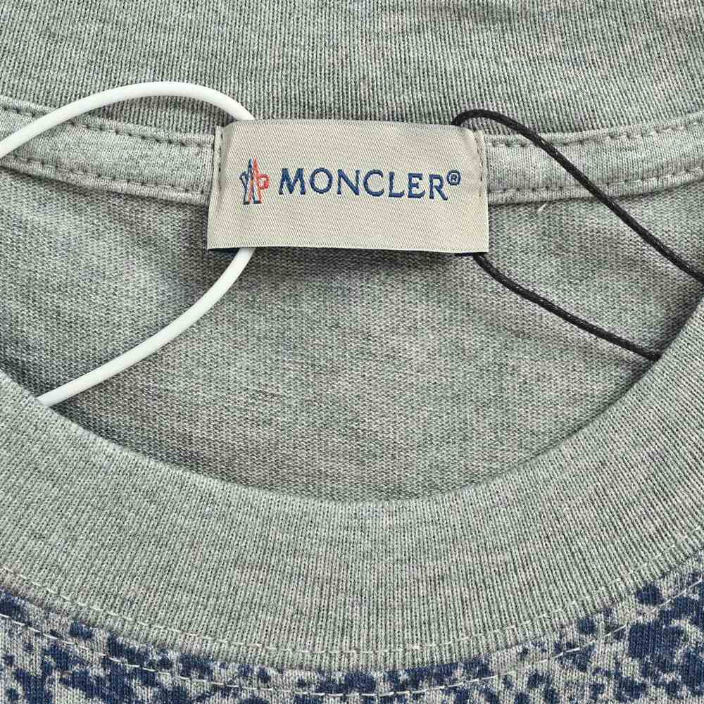 Moncler T-shirts-1042