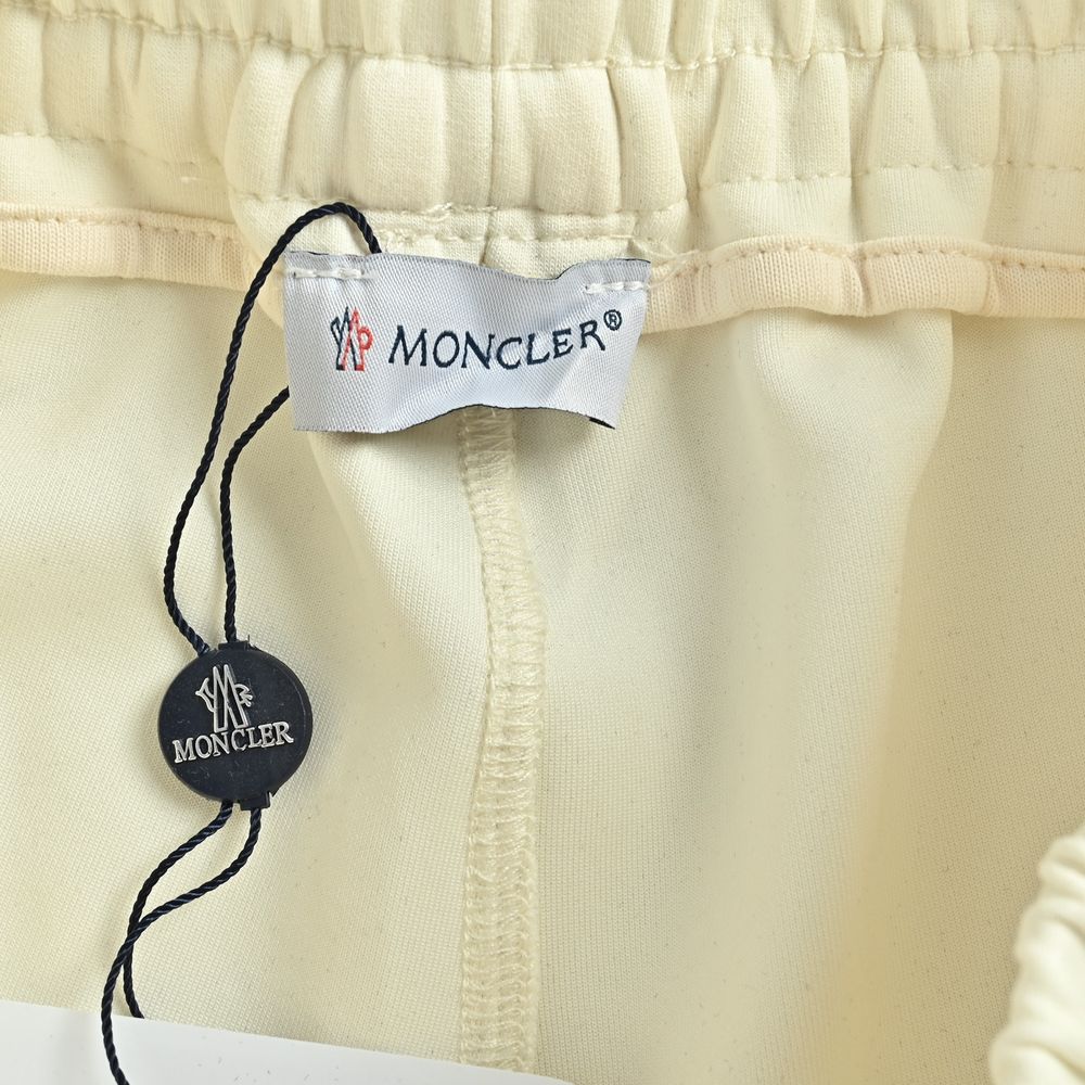 Moncler Shorts-101