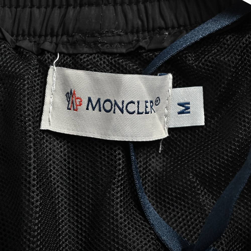 Moncler Shorts-089