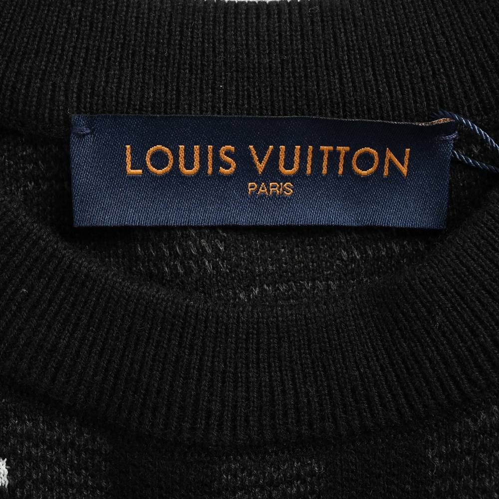 LV T-shirts-2926
