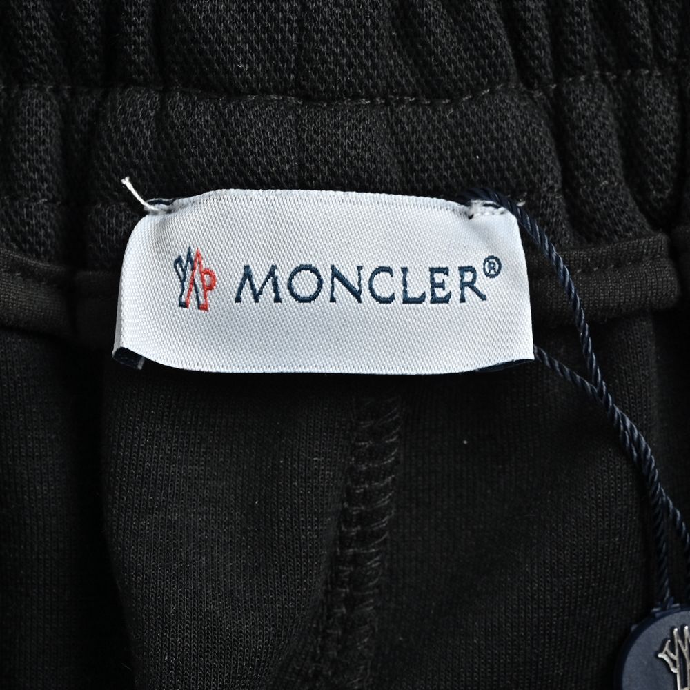 Moncler Shorts-096
