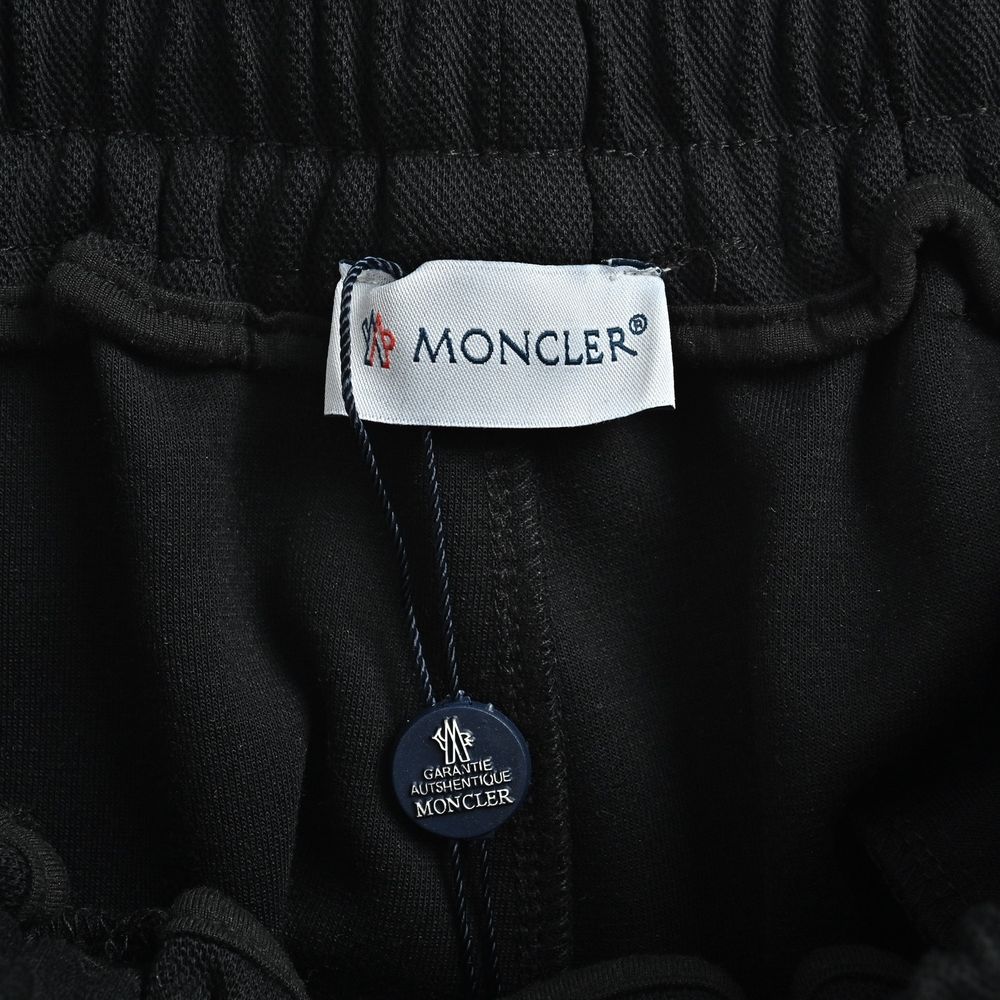 Moncler Shorts-093
