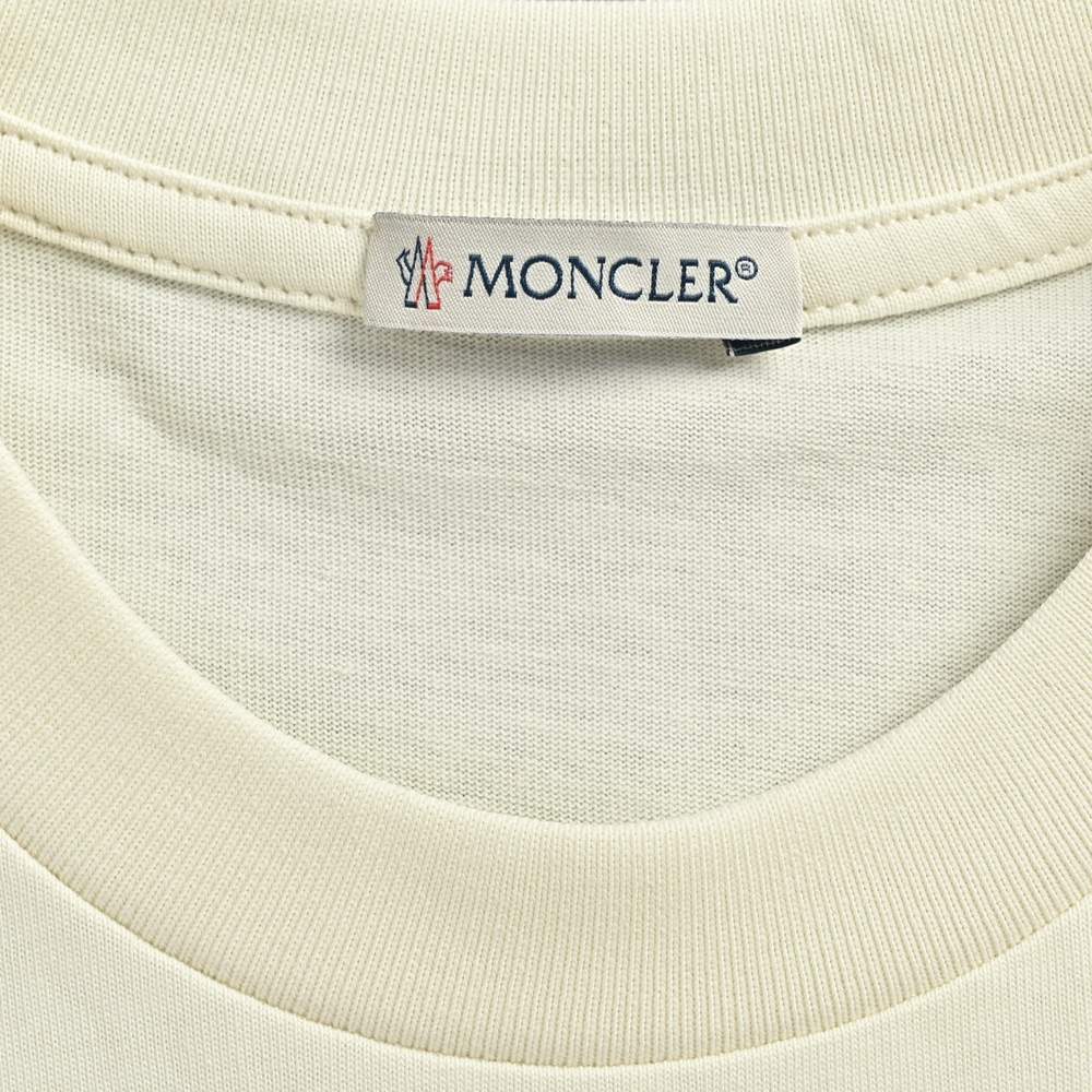 Moncler T-shirts-1049