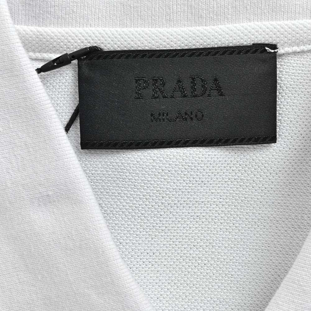 Prada Polo-028