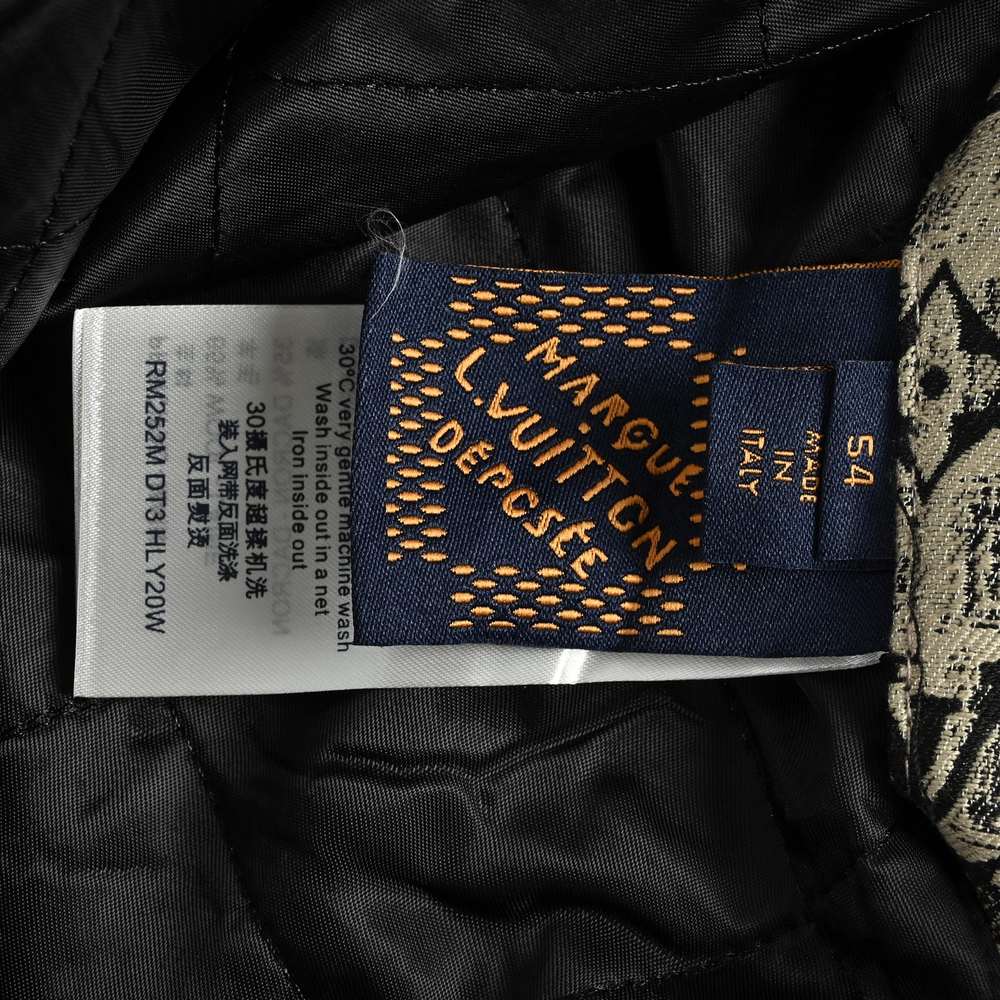 LV Jacket-284