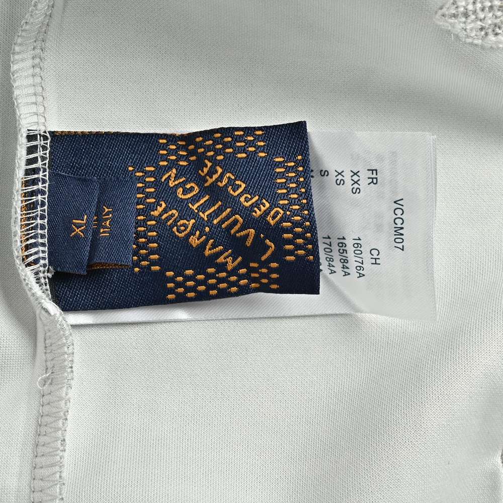 LV Hoody-119