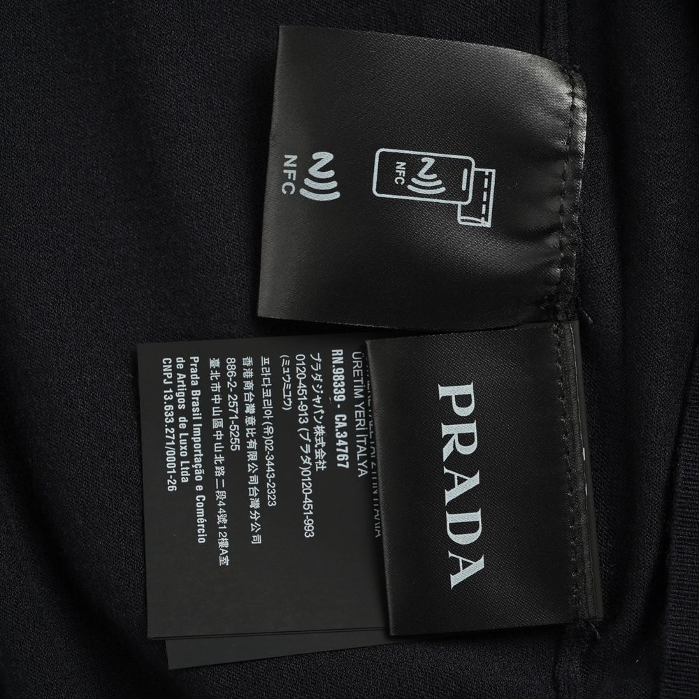 Prada Polo-063