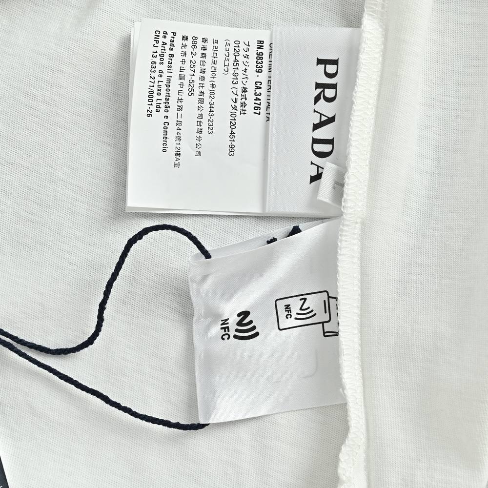 Prada Polo-005