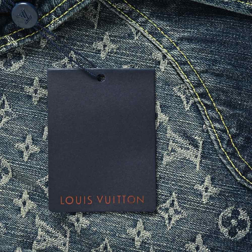 LV Jacket-196