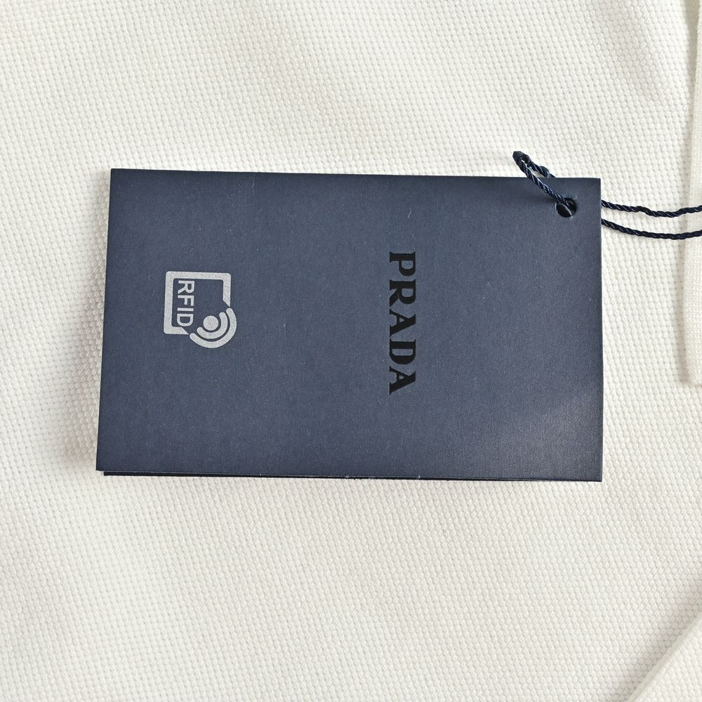 Prada Polo-022