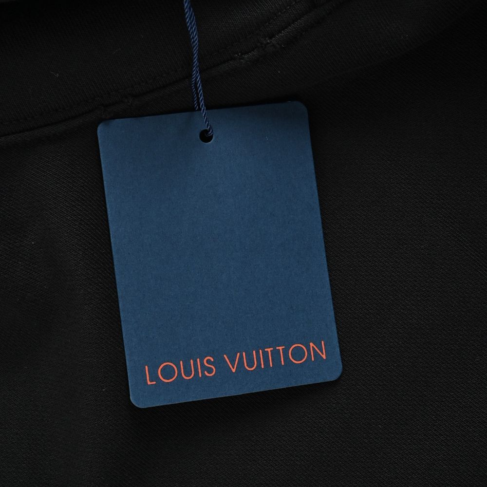 LV Hoody-112