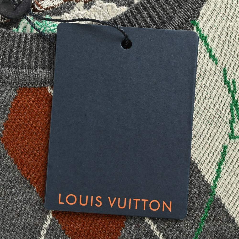 LV Sweater-462