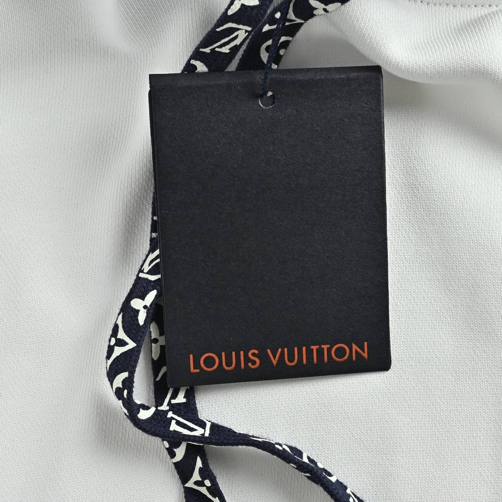 LV Hoody-096
