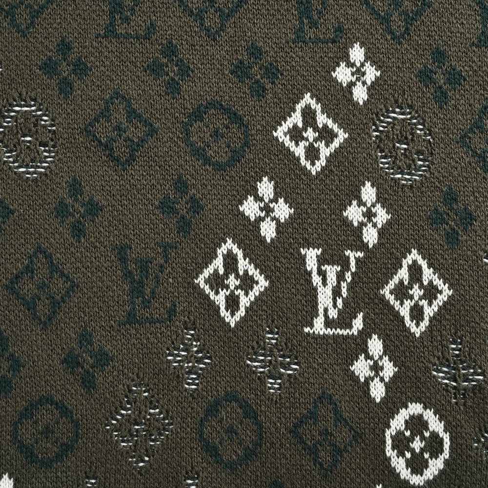 LV Sweater-479