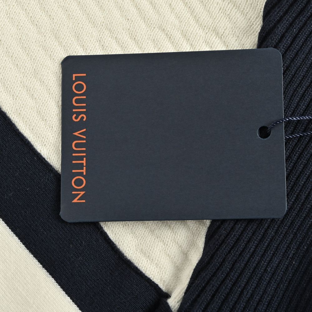 LV Jacket-240