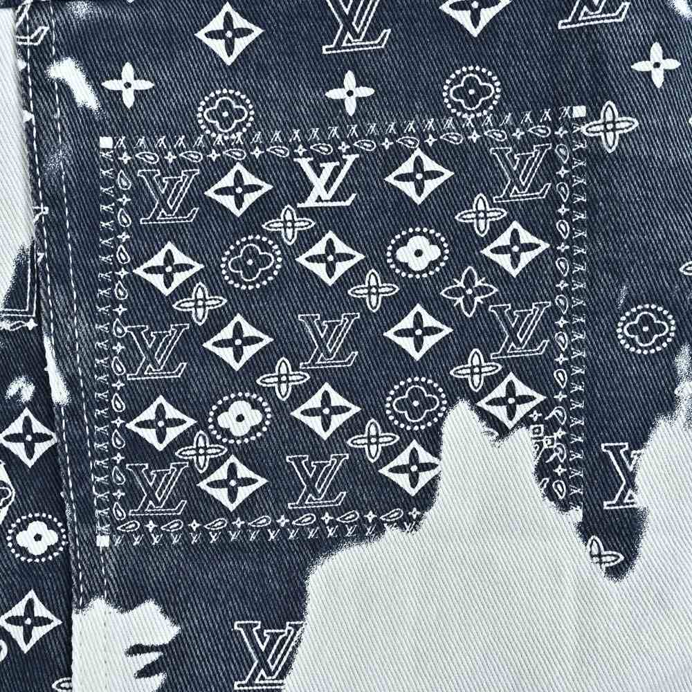 LV Jacket-210