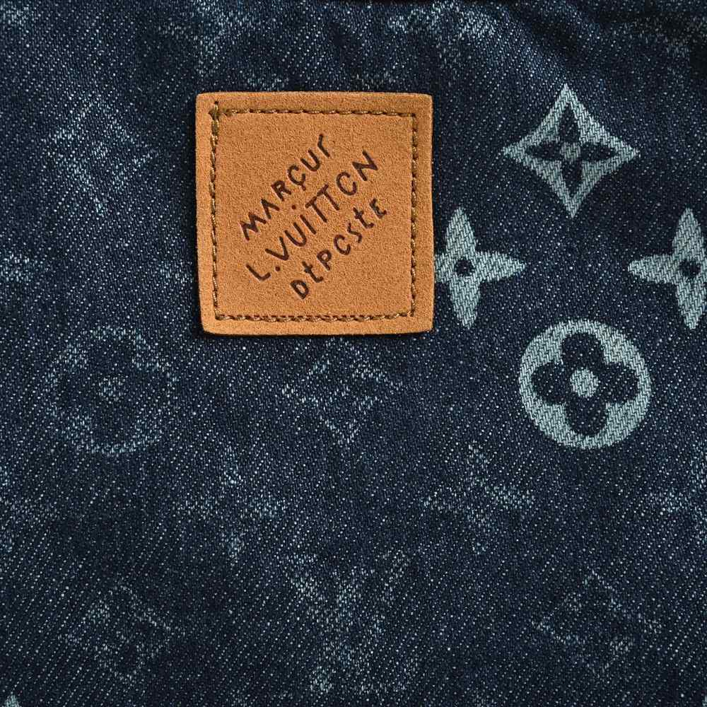 LV Jacket-209