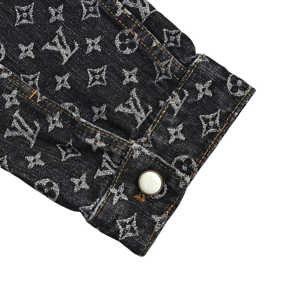 LV Jacket-197