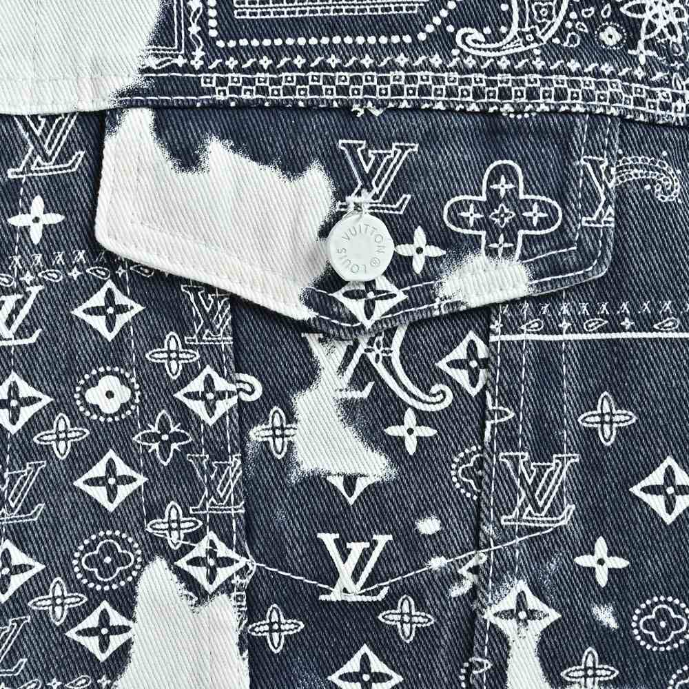 LV Jacket-210