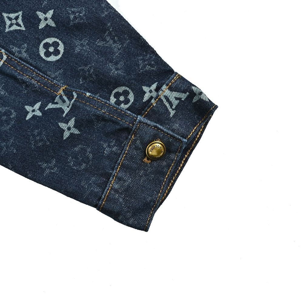 LV Jacket-209