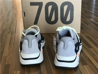 Authentic Adidas Yeezy 700 Boost-001